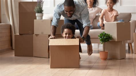 Selling Pre Owned Items Before Moving Abroad 6 Essential Ways