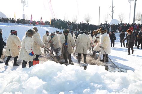 鱼跃长岭湖燃爆冰雪季 哈尔滨市第七届长岭湖冬捕冰钓旅游活动盛装启幕凤凰网黑龙江凤凰网