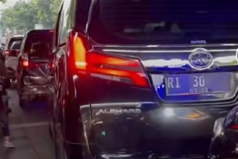 Ri Siapa Ternyata Mobil Menteri Ini Berikut Daftar Plat Nomor