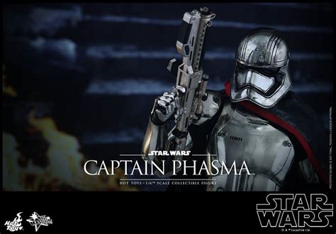 Hot Toys STAR WARS THE FORCE AWAKENS Captain Phasma Action Figure GeekTyrant