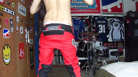 The Gay Song Twerk YouTube