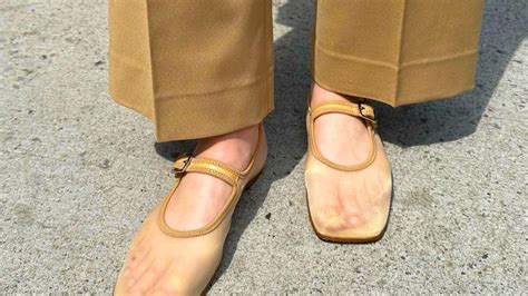 Naked Shoe Cette Tendance Chaussure Surprenante Est La Plus Pris E De L T En Staccato