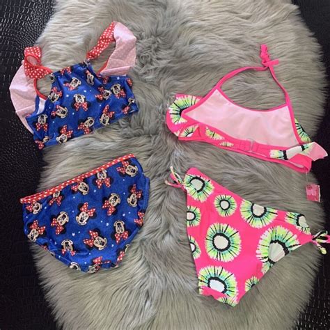 Hot Sexy Minnie Small Bikini Pics