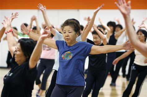 Why we should invest in maternal and child health | World Economic Forum