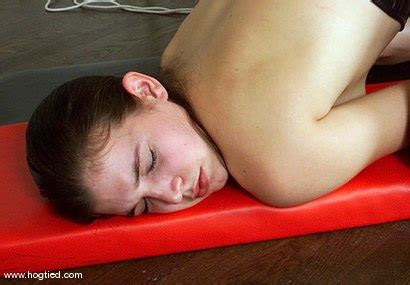 Alicia On Kink Watch Alicia BDSM Porn