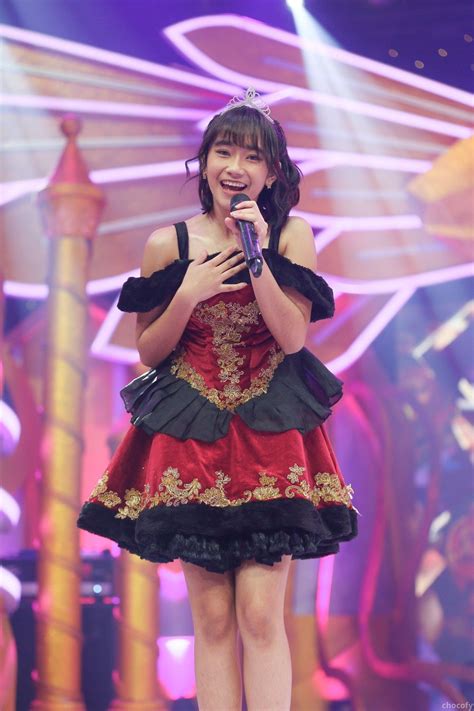 5 Potret Manis Freya Jkt48 Disebut Keturunan Sultan