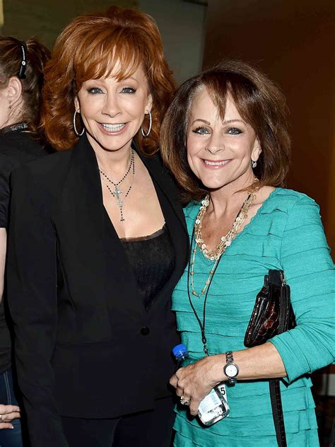 reba mcentire sad news today 1