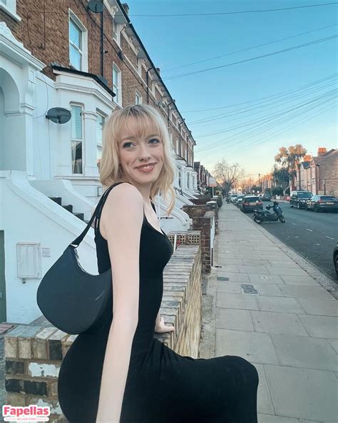 Amybeth Mcnulty Aka Amybethmcnulty Nude Leaks Photo Fapellas