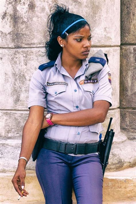 Очаровательные обнажённые девушки - Кубинки (67 фото)