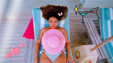 Hot Sexy Mohini Dey Bikini Pics