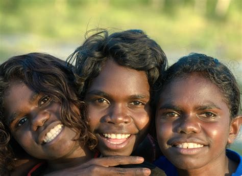 Aborígenes Australianos Como Vivem Cultura História Infoescola