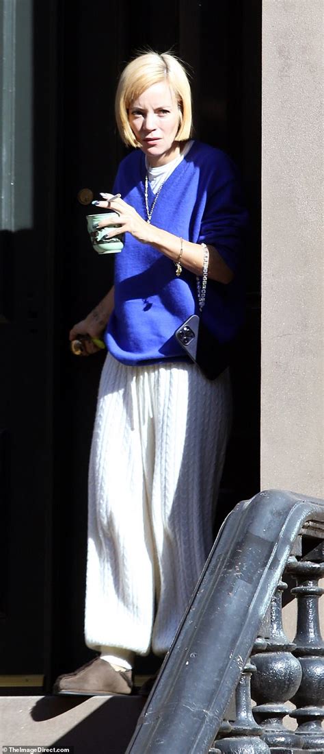 Lily Allen Shows Off Her Newly Dyed Blonde Locks As She Steps Out For A Cup Of Tea And Cigarette