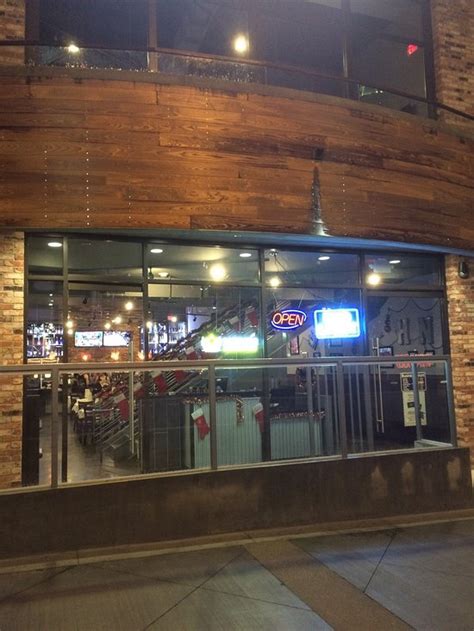 Hot N Juicy Crawfish Las Vegas 3663 Las Vegas Blvd S Restaurant Reviews Phone Number