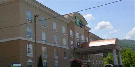 Top 23 Knoxville Hotels by IHG - January 2025