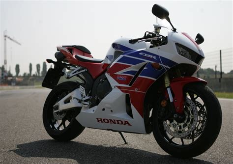 Honda Cbr Rr Abs Prezzo E Scheda Tecnica Moto It