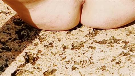Croatian Wet Cunt On Public Beach Porn Videos