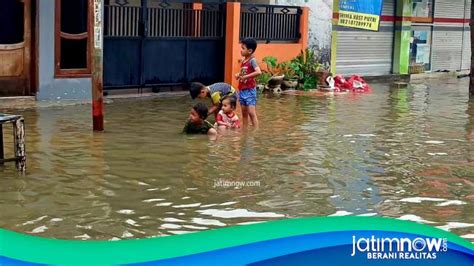 Foto Banjir Rendam Permukiman 7 Kecamatan Di Bojonegoro