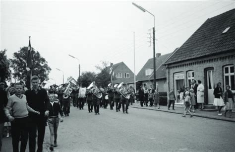 1962 – Musikoptog ved Ruds-Vedby skole – Fotoarkivet