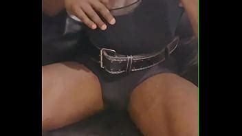 Fetiche Músculo Negro Humo Y Juego De Pezones XVIDEOS