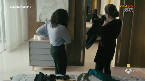 Naked Diana Palaz N In Sin Identidad