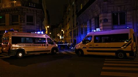 Attaque à Paris Trois Policiers De Police Secours Ont Permis D