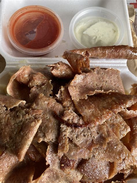 Doner atop chips and cheese (I put both sauces on) : r/Doner