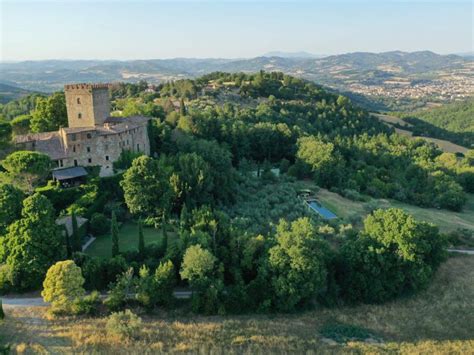 600 Years Old Castle Listed For Sale In Italy For €13million Photos