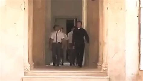 Vídeos de Sacerdote gay gratis xHamster