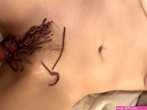 Queensnake Porn Nudes 69