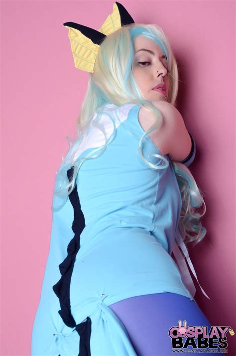 Skyler Synn Sucking And Fucking A Thick Dildo Photos