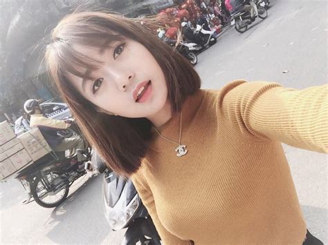 Không chỉ ngoại hình những hot boy hot girl này đều nổi tiếng nhờ thể thao