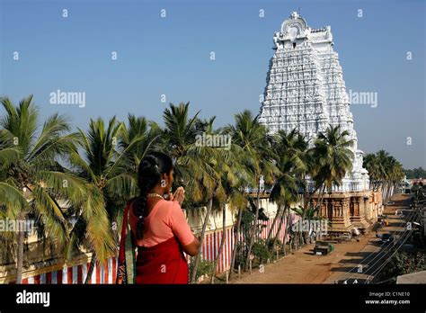 india tamil nadu trichy gopuram   srirangam temple dedicated