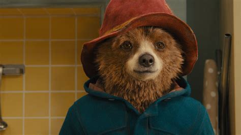 Paddington 2 Lincontro Con Il Villain Hugh Grant Nella Nuova Clip