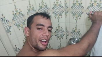 El Hombre De La Aplicaci N Grindr Me Comi El Culo En El Ba O Xvideos