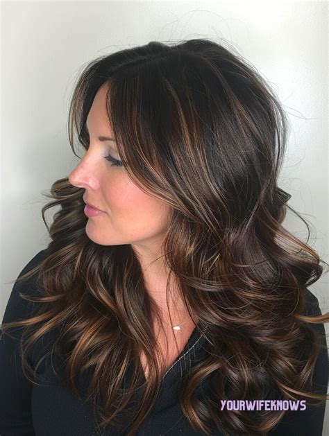 29 Enchanting Brunette Highlights To Elevate Your Summer Style