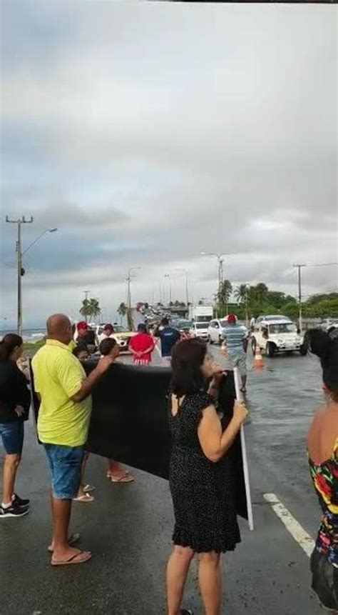 Moradores Do Pontal Protestam Na Av Assis Chateaubriand Em Macei