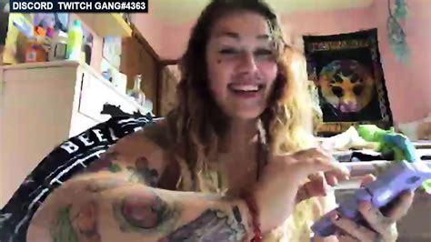 Chubby Twitch Streamer Goes Fully Naked On Stream Pussy And Boobs