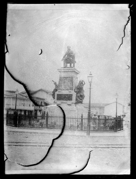 Monumento a José Joaquín de Olmedo Guayaquil reproducción