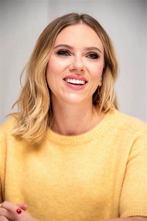 31 Hottest Half Nude Photos Of Scarlett Johansson The Day Made