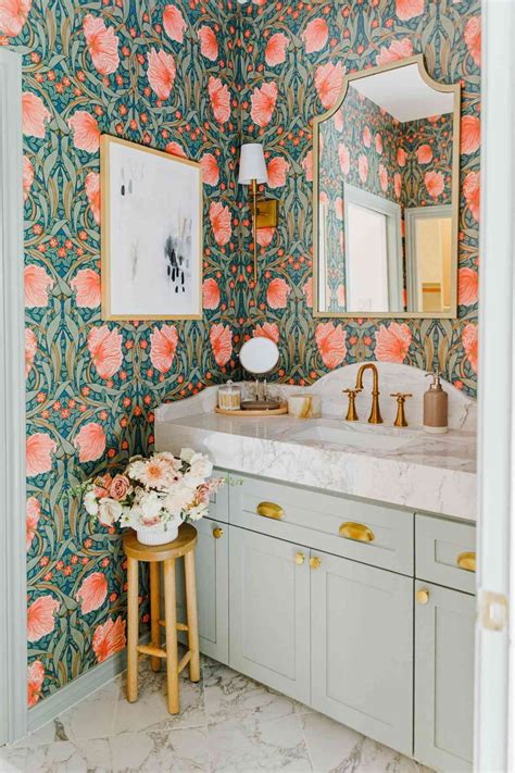 Gray wallpaper bathroom – Artofit