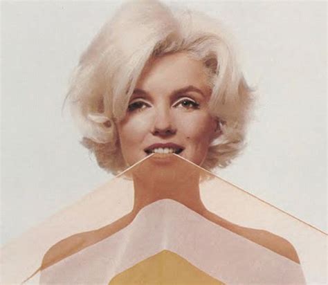 Ảnh nude nóng hổi của Marilyn Monroe