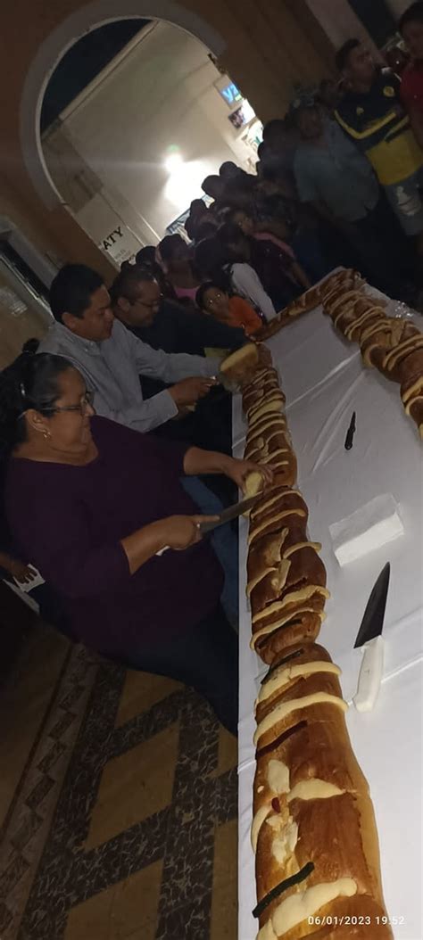 Tradicional Corte De La Rosca De Reyes H Ayuntamiento De Temax