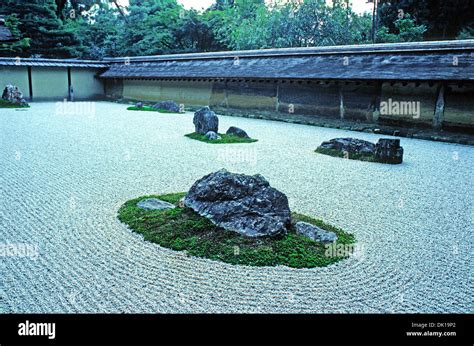 Ryoanji Zen Buddhist Temple rock garden in Kyoto Stock Photo - Alamy