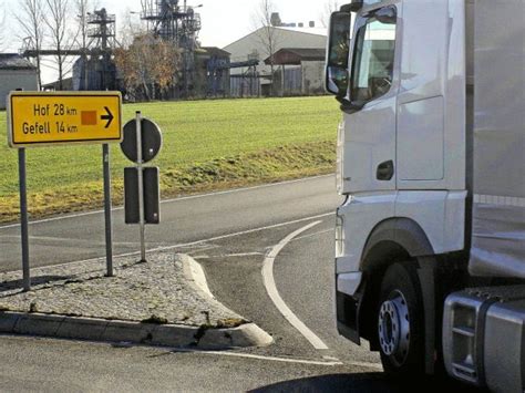 Lkw Problem Im Oberland Des Saale Orla Kreises Kann Nur Regional Gel St