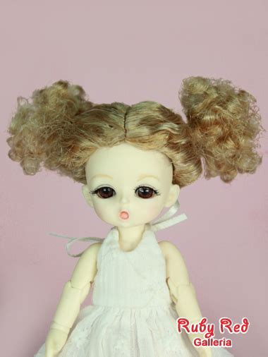 CD0003A Honee B Brunette Low Pigtail Wig Sz 3 4 Doll Peddlar