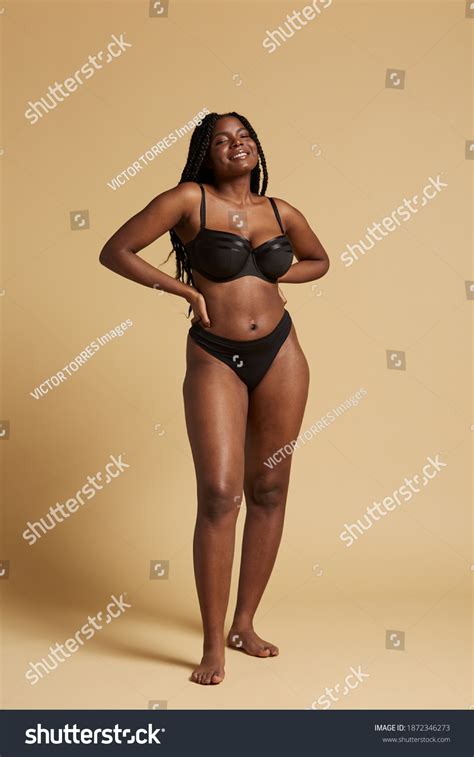 256 090 Beautiful Black Woman In Lingerie Images Stock Photos Vectors Shutterstock