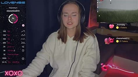 Milllkiway Nude Stripping On Webcam For Live Sex Video Chat Inthecrack