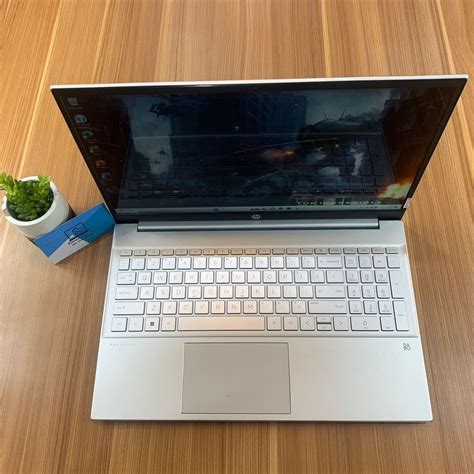 HP PAVILION AMD RYZEN 7 RAM 16GB SSD 512GB BEKAS SECOND