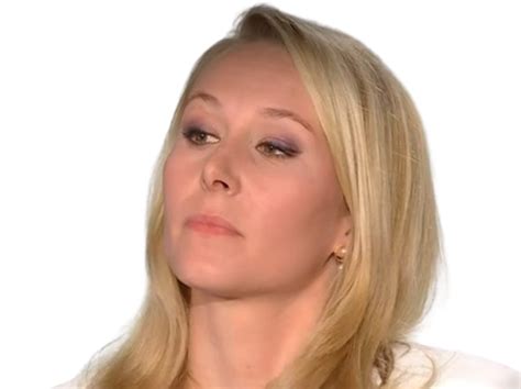 Sticker De 010001100100111 Sur Marion Marechal Le Pen Droite Femme Meuf Fille Milf Politique