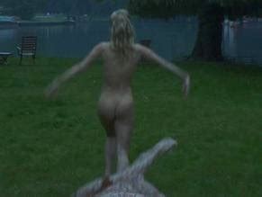 QUEEN AND COUNTRY NUDE SCENES AZNude